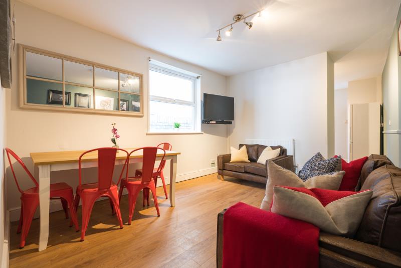 75 Colum Road