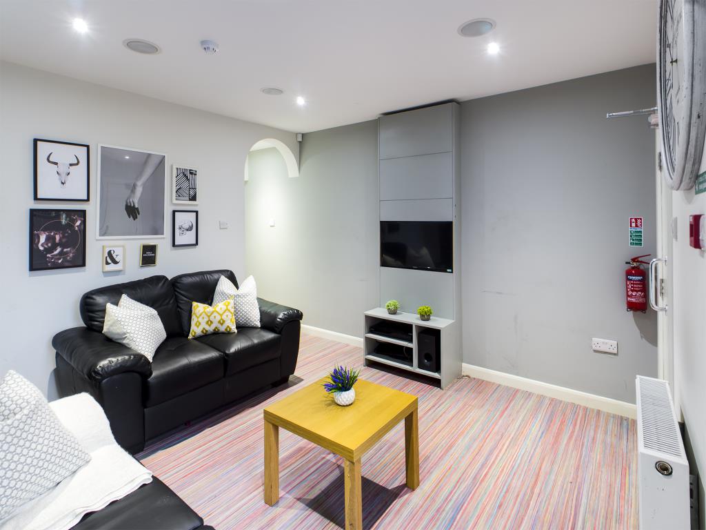 210 Cauldon Road
