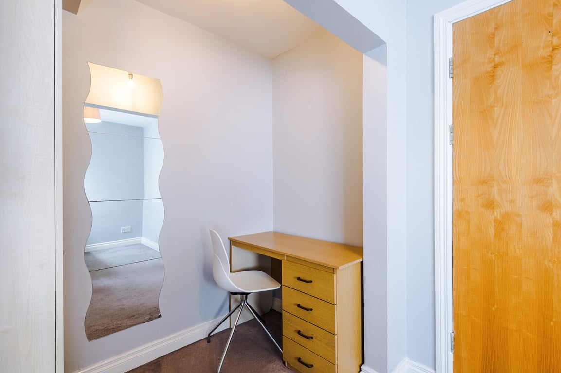 Flat 9, Rylands House