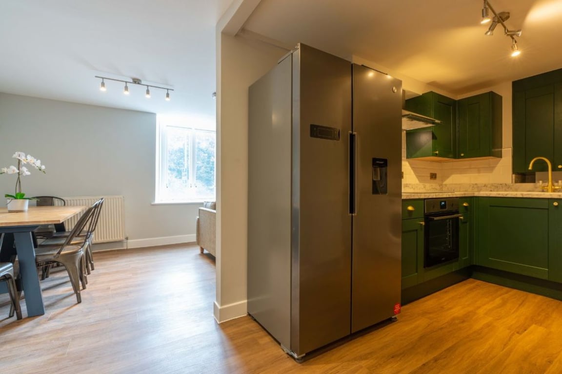 Flat 3 Shiners Yard, 123 Jesmond Road