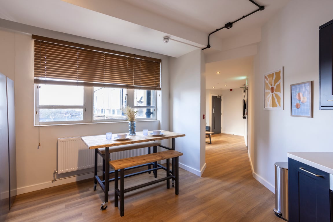 Flat 12, TW1X
