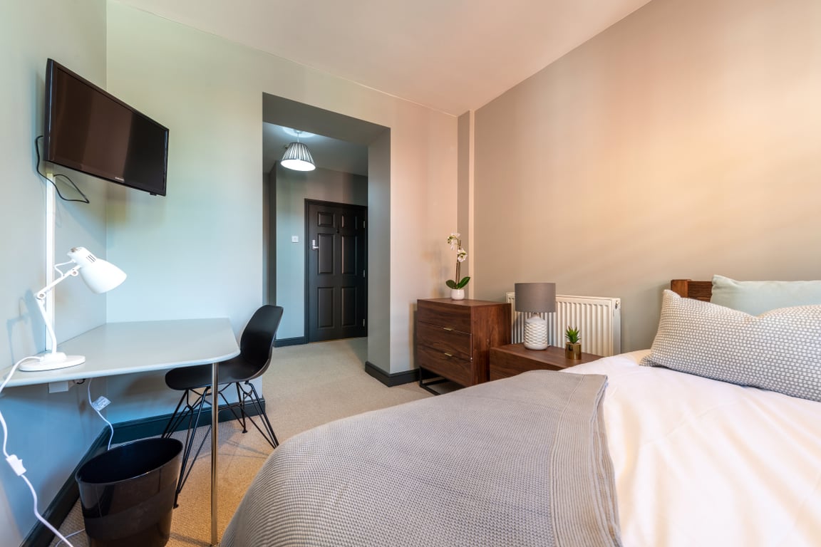 Flat F Bishop Blackall School