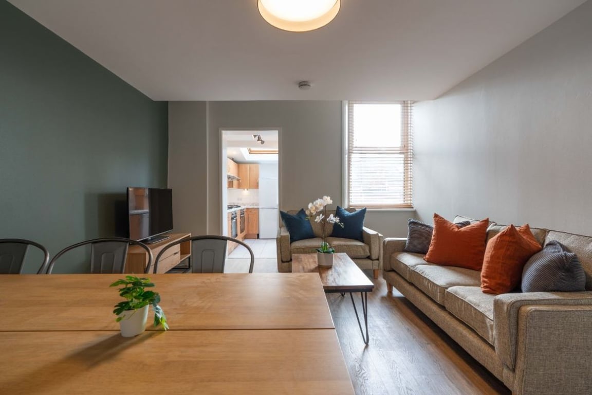 176 Doncaster Road