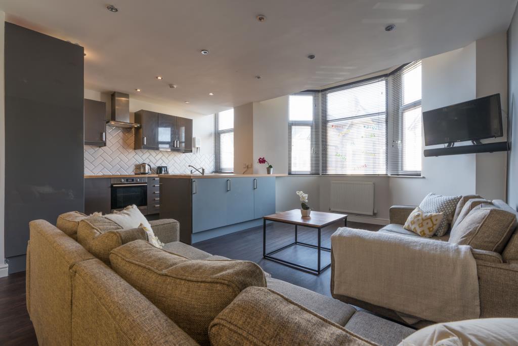 Flat 3, 28 Glynrhondda Street