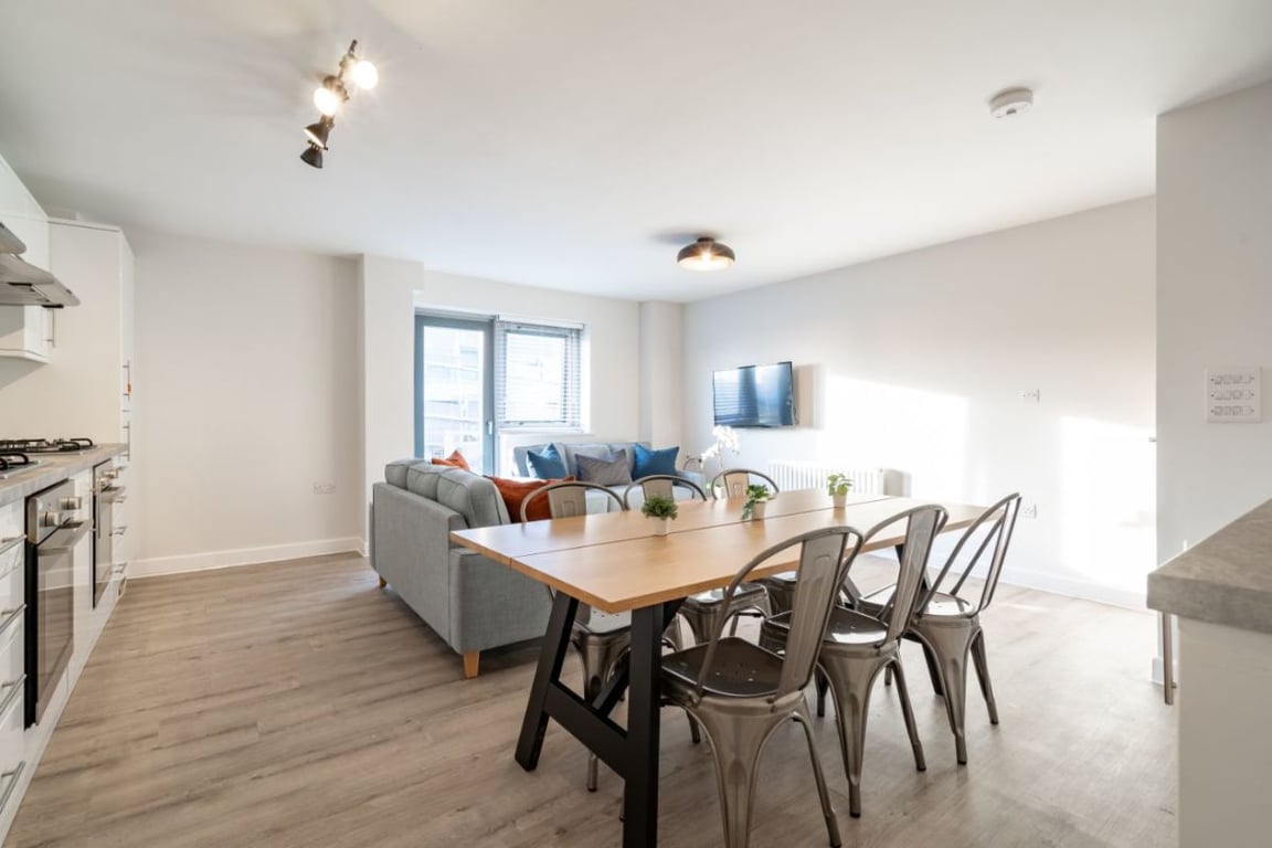 Flat 1 The Square, 1 Falconar Street