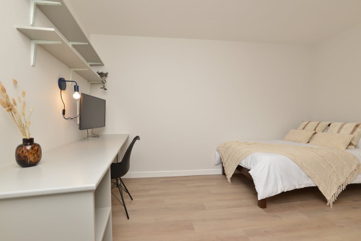 Flat 3, Isca Lofts