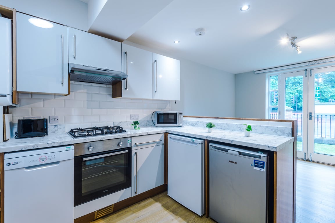 Flat 5 Shiners Yard, 123 Jesmond Road