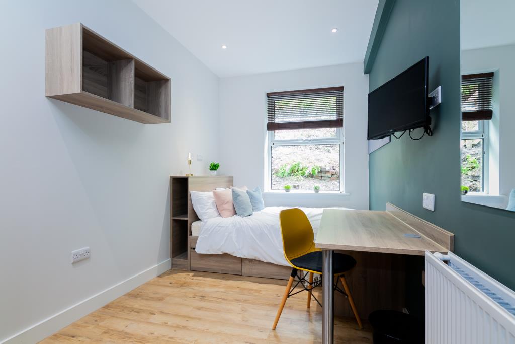 Flat 3, 42 Bankfield Road