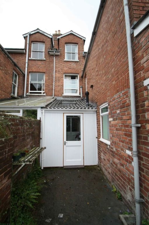 17 Devonshire Place
