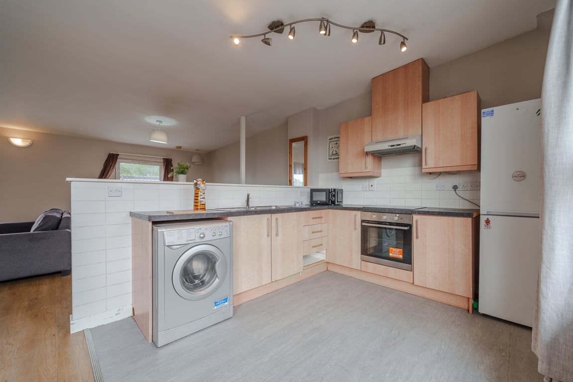 Flat 71, Mayfair Court