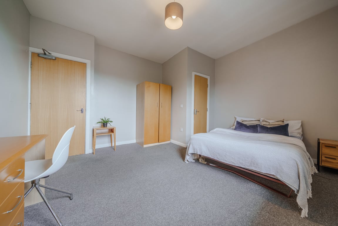 Flat 78, Mayfair Court