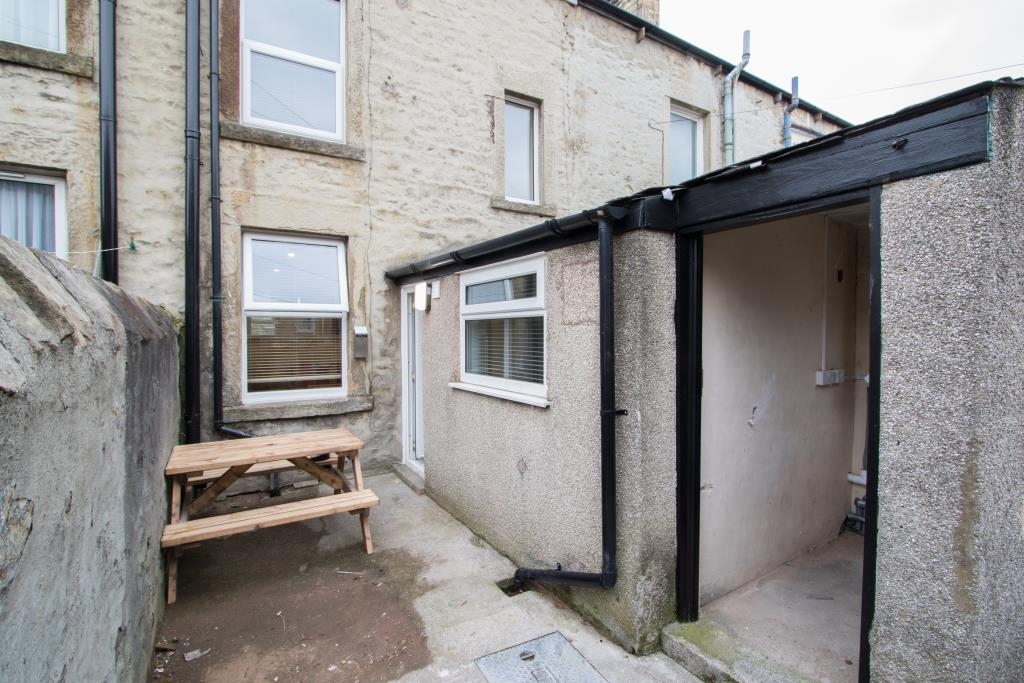 3 Albion Street