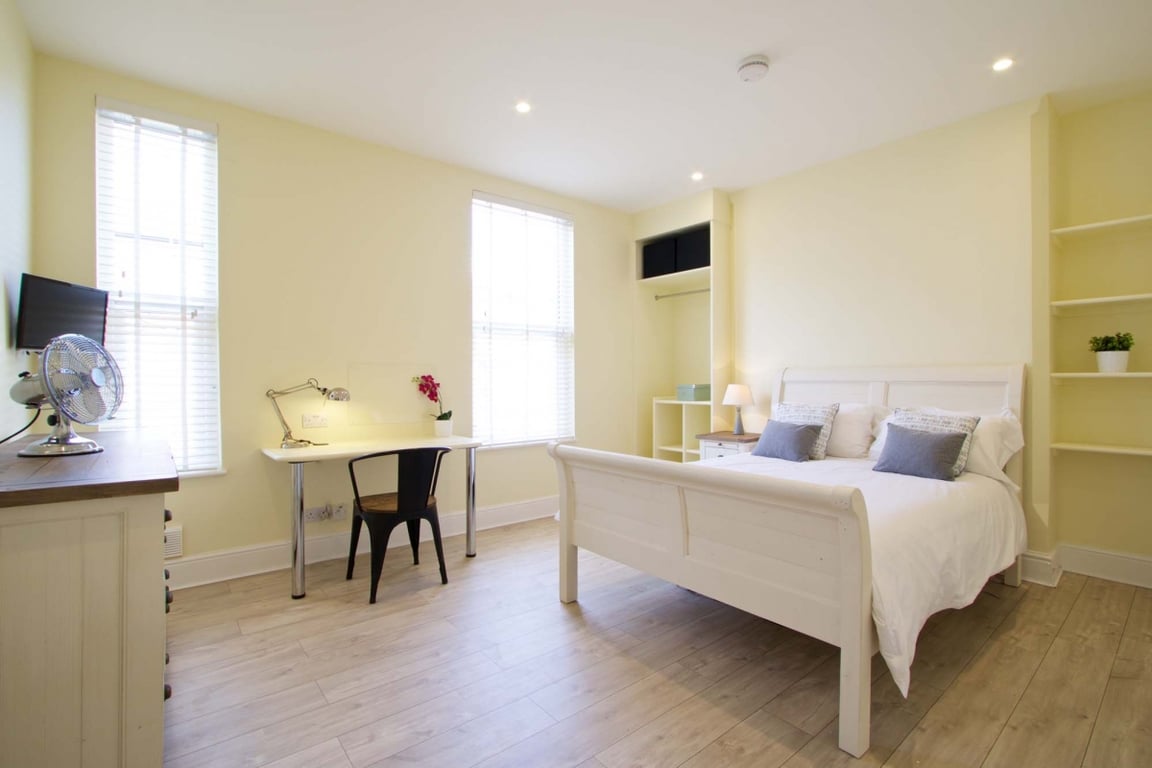 7 Newstead Grove