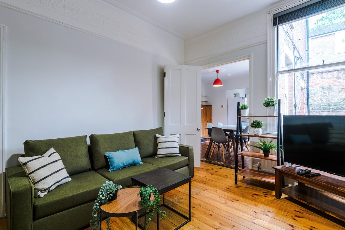 4 Seely Road