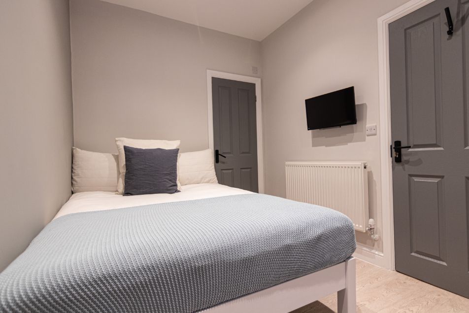 Flat 1, 27 Hawarden Avenue