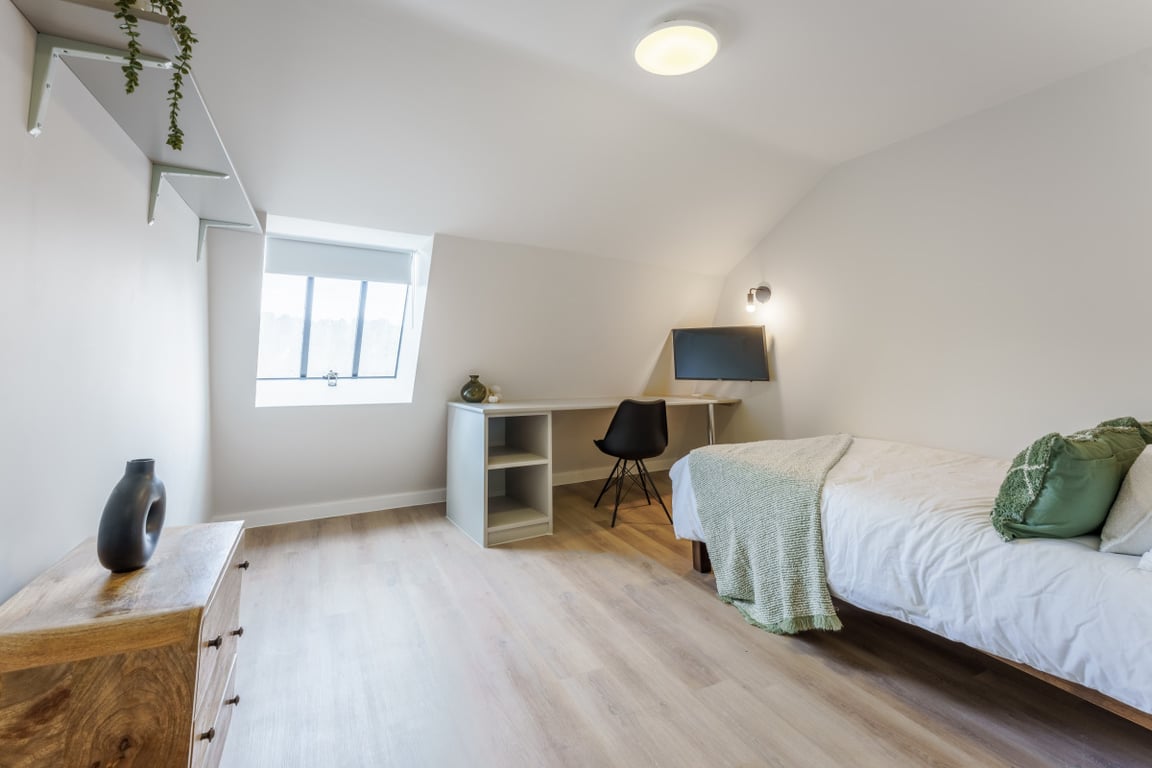 Flat 11, Isca Lofts