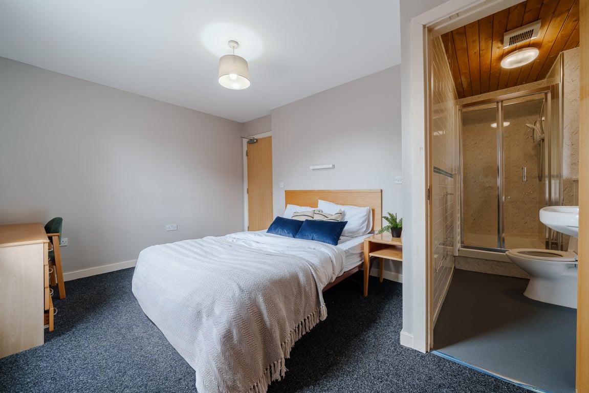 Flat 7, Mayfair Court