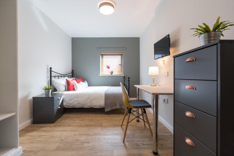 Flat 5, Byron Lofts