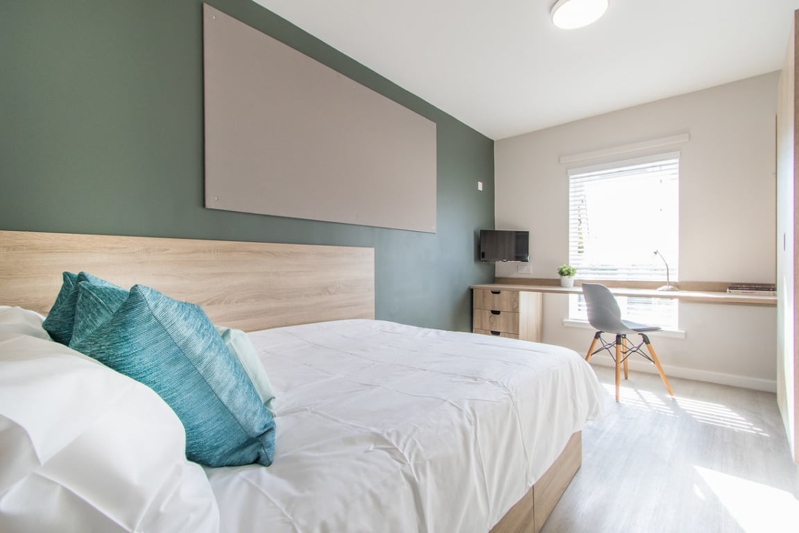 Flat 5, 7 Morrison Circus