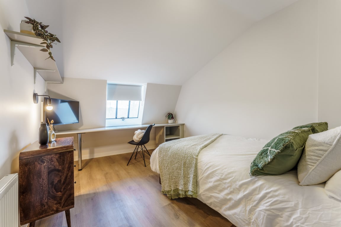 Flat 15, Isca Lofts