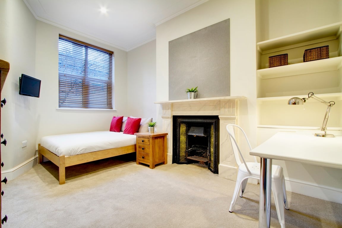 5 Langdale Road