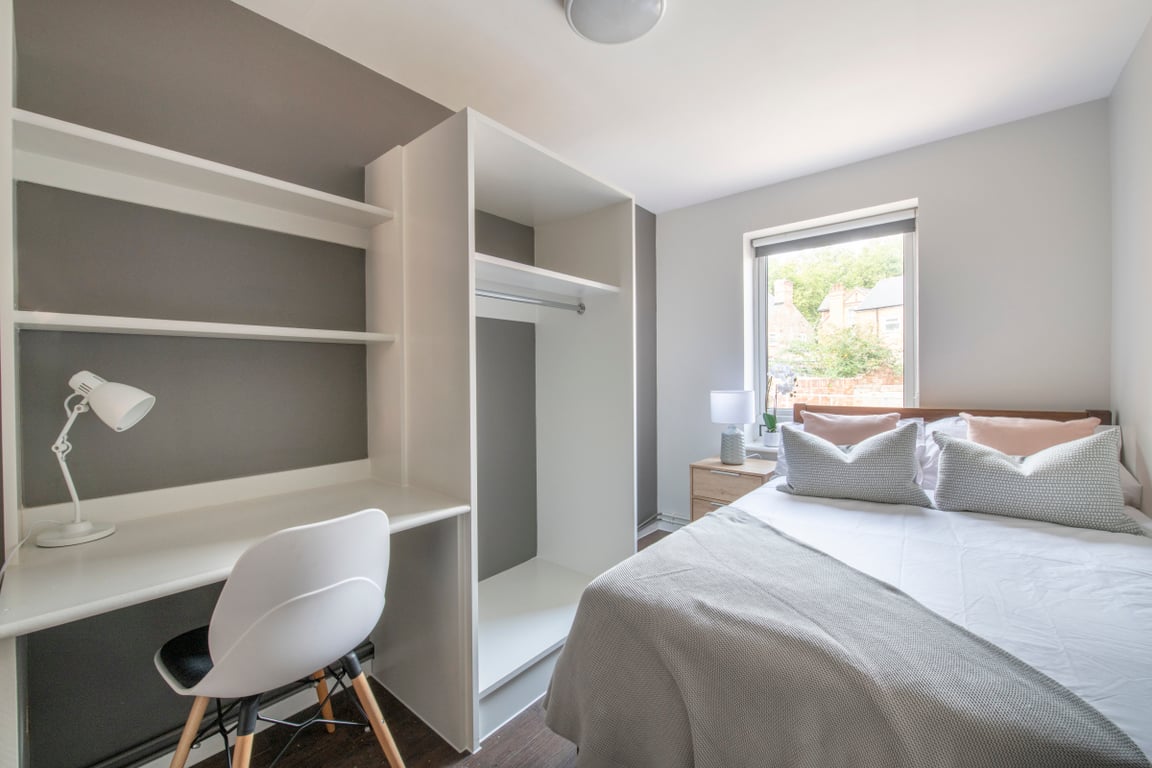 Flat 2, 4 Rob Roy House
