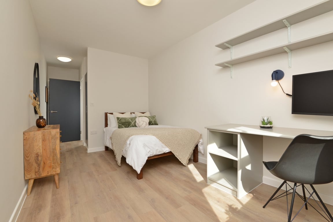 Flat 4, Isca Lofts