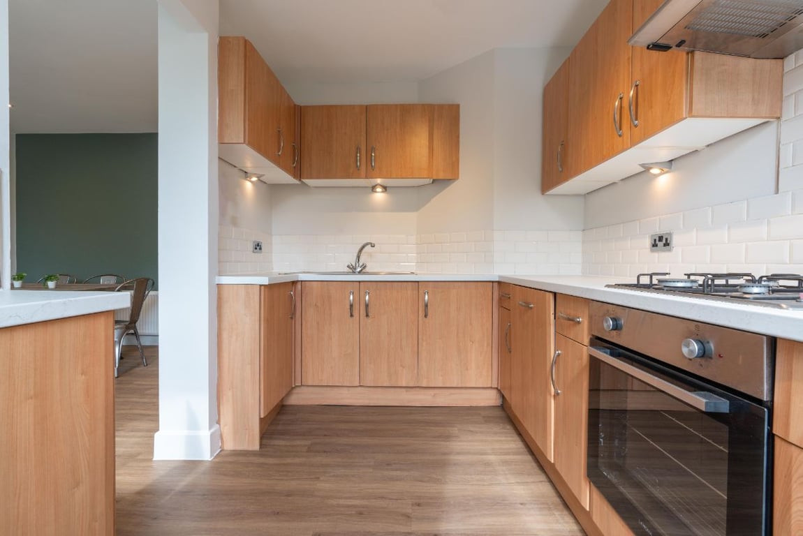 Flat 4 Linden House, 117-119 Jesmond Road