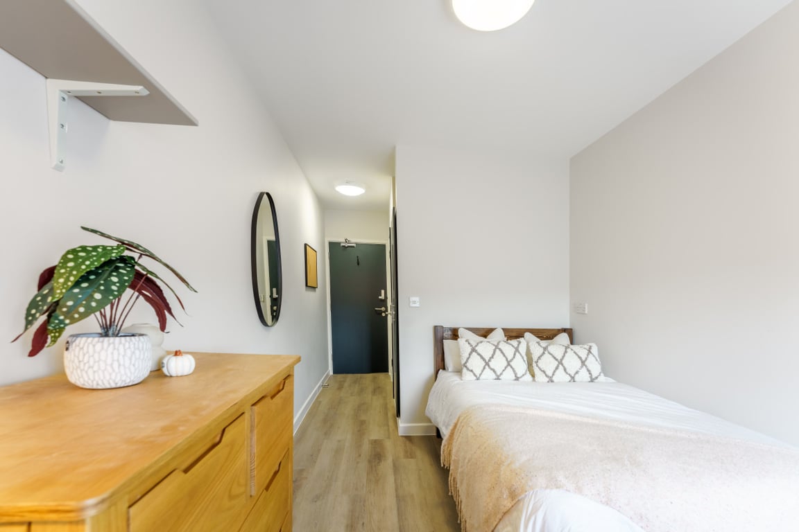 Flat 11, Isca Lofts