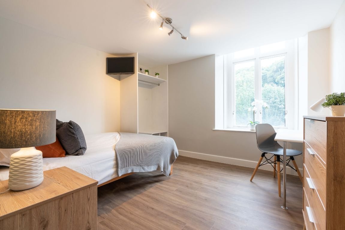 Flat 3 Shiners Yard, 123 Jesmond Road