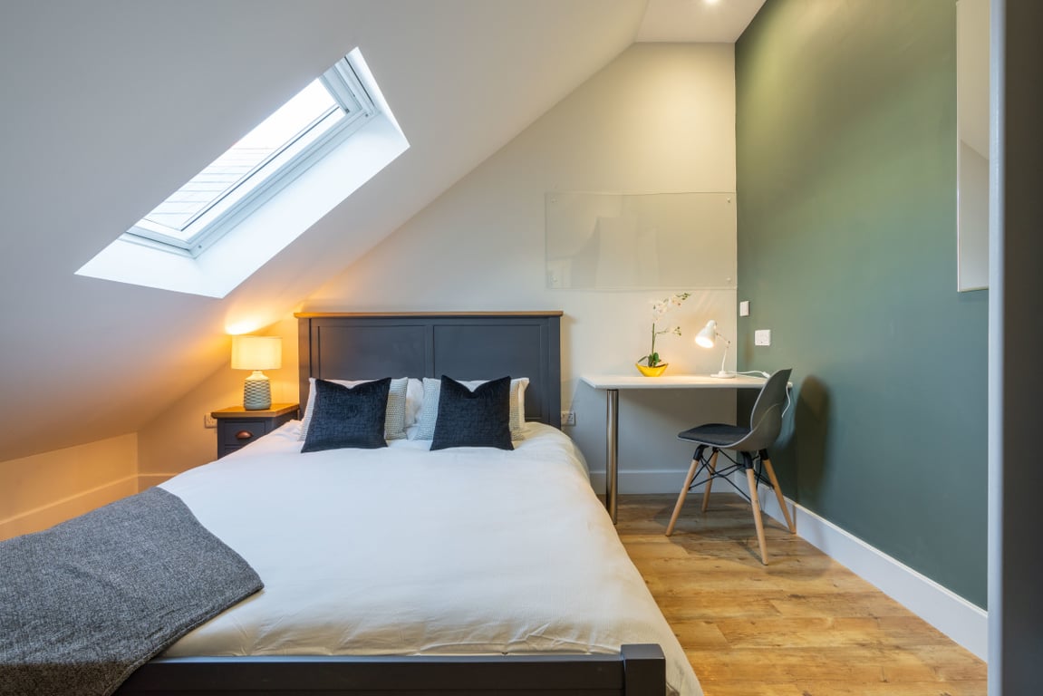 Flat 1, 123 Walter Road