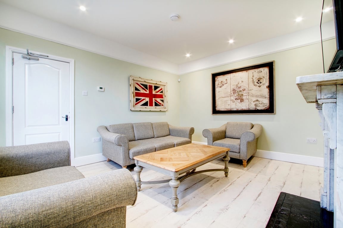 145 Hyde Park Road