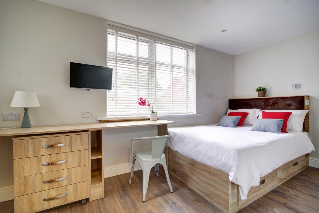 Flat B, Park View
