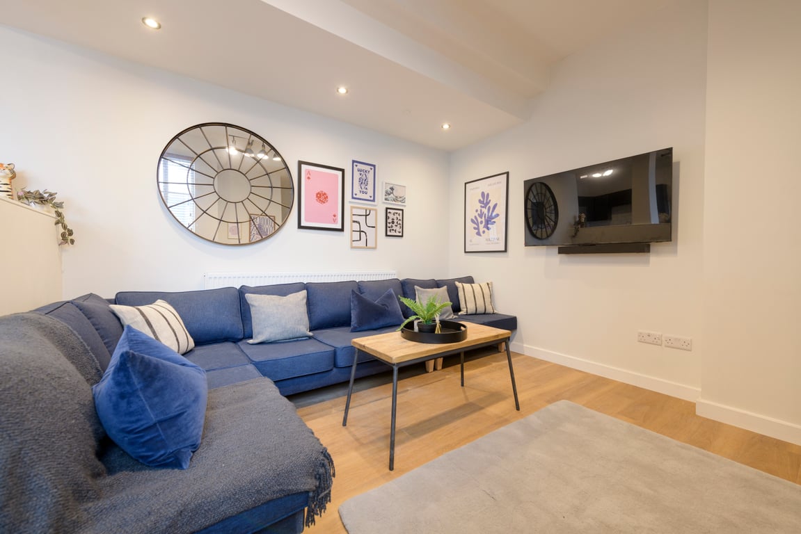 Flat 7, TW1X