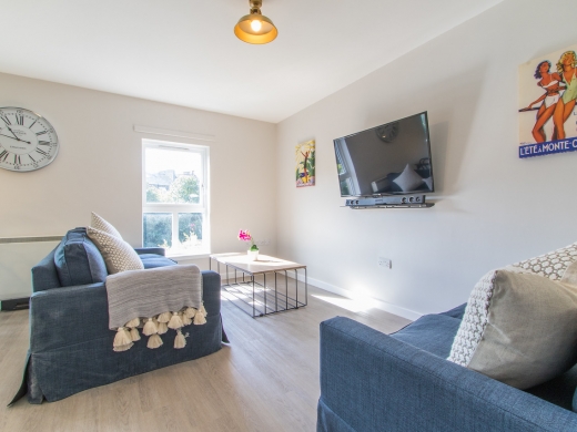 Flat 8, 6 Morrison Circus