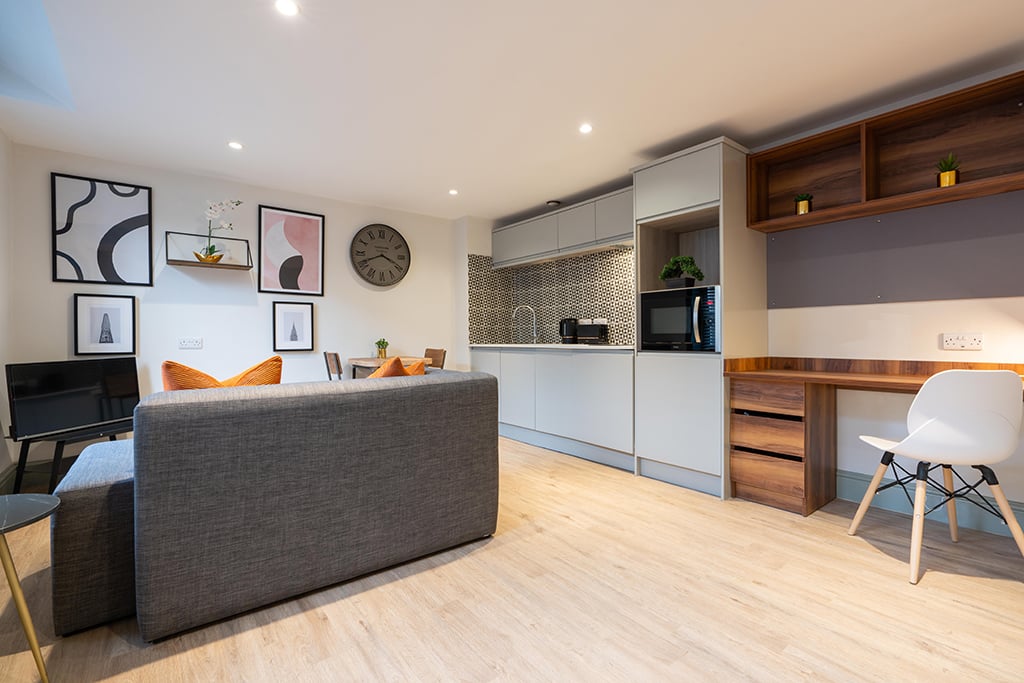 Flat 1, 76 Mount Pleasant
