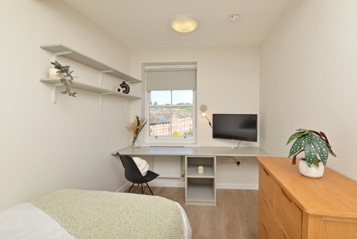 Flat 7, Isca Lofts