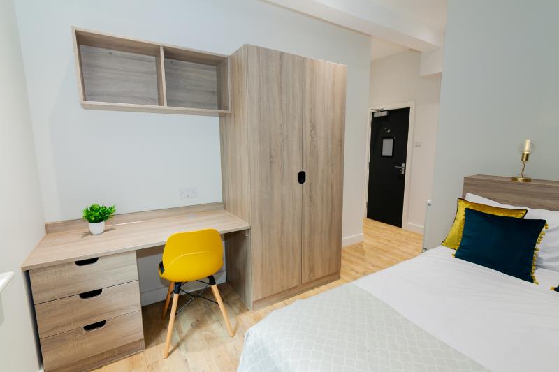 Flat 4, 42 Bankfield Road