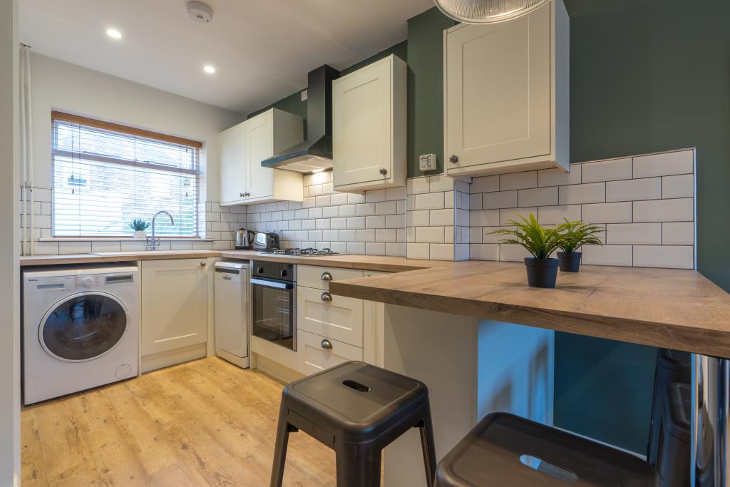 17b Larkdale Street