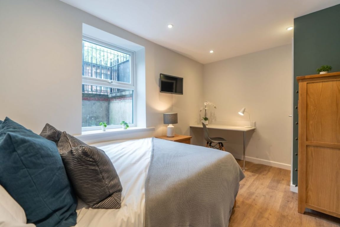 Flat 2 Linden House, 117-119 Jesmond Road