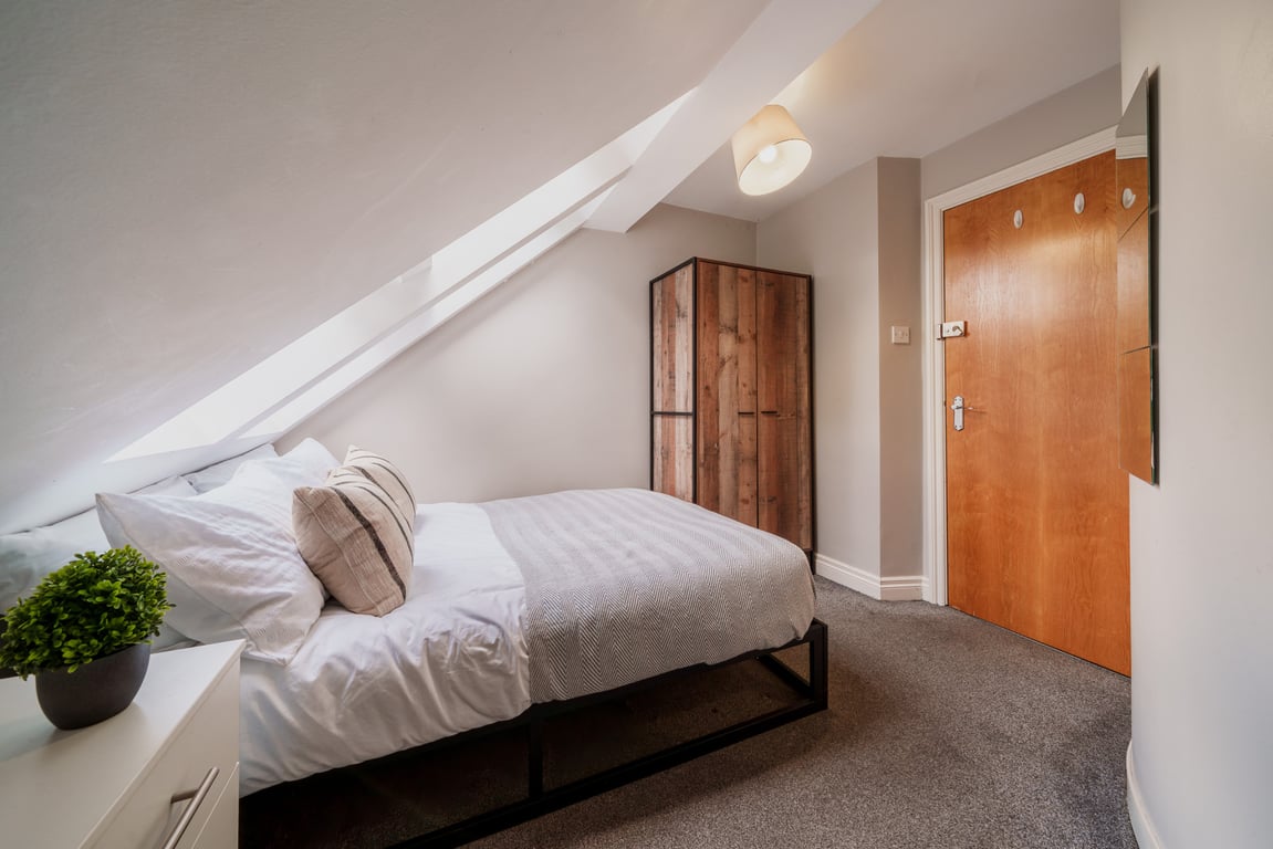 Flat 12, Lowry House