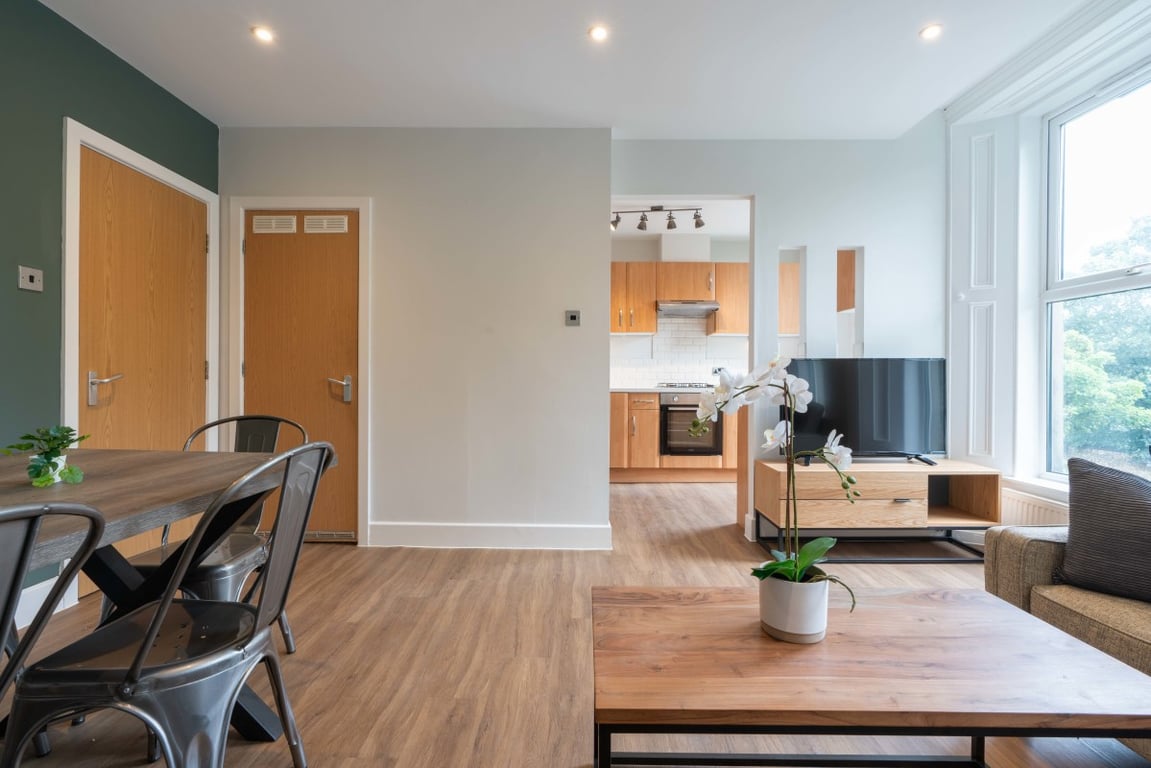 Flat 4 Linden House, 117-119 Jesmond Road