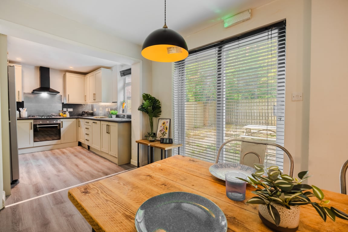 17 Laburnum Avenue