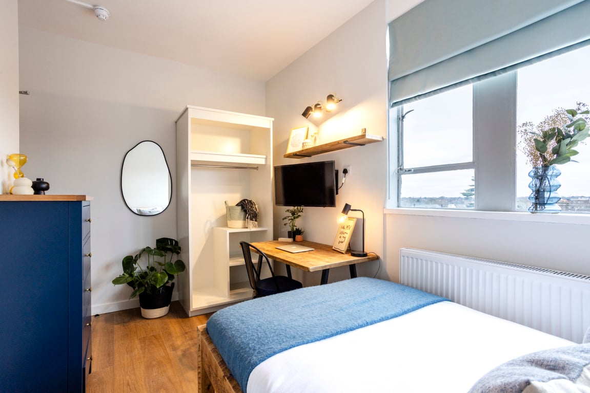 Flat 12, TW1X