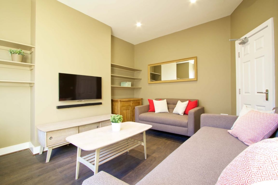 25 Hessle Terrace