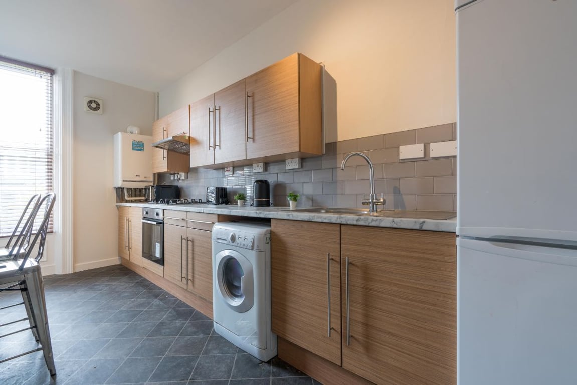 Flat 6 Kielder House, 55-59 Osborne Road