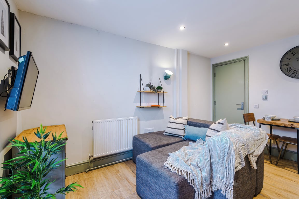 Flat 4, 1a Rodney Street