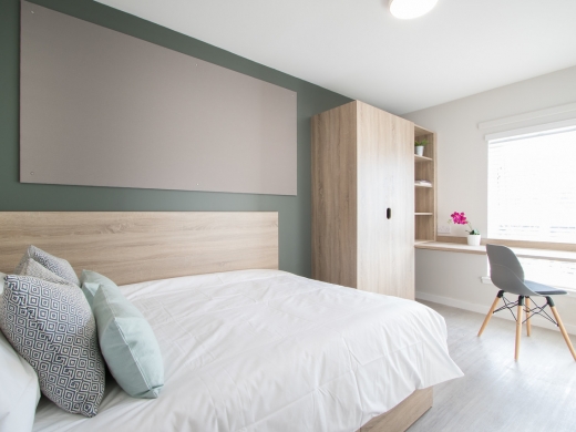 Flat 8, 6 Morrison Circus