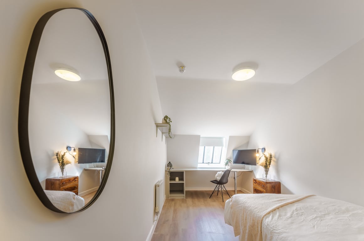 Flat 12, Isca Lofts