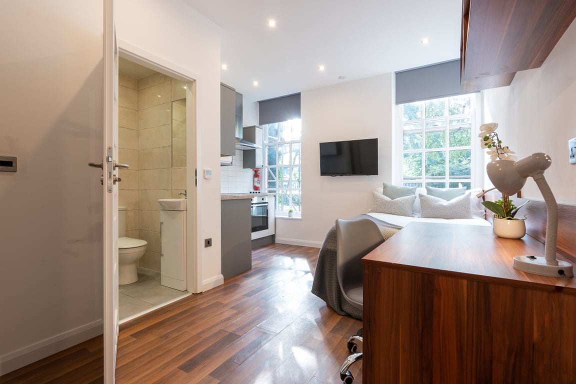 Studio 8, A Jesmond View